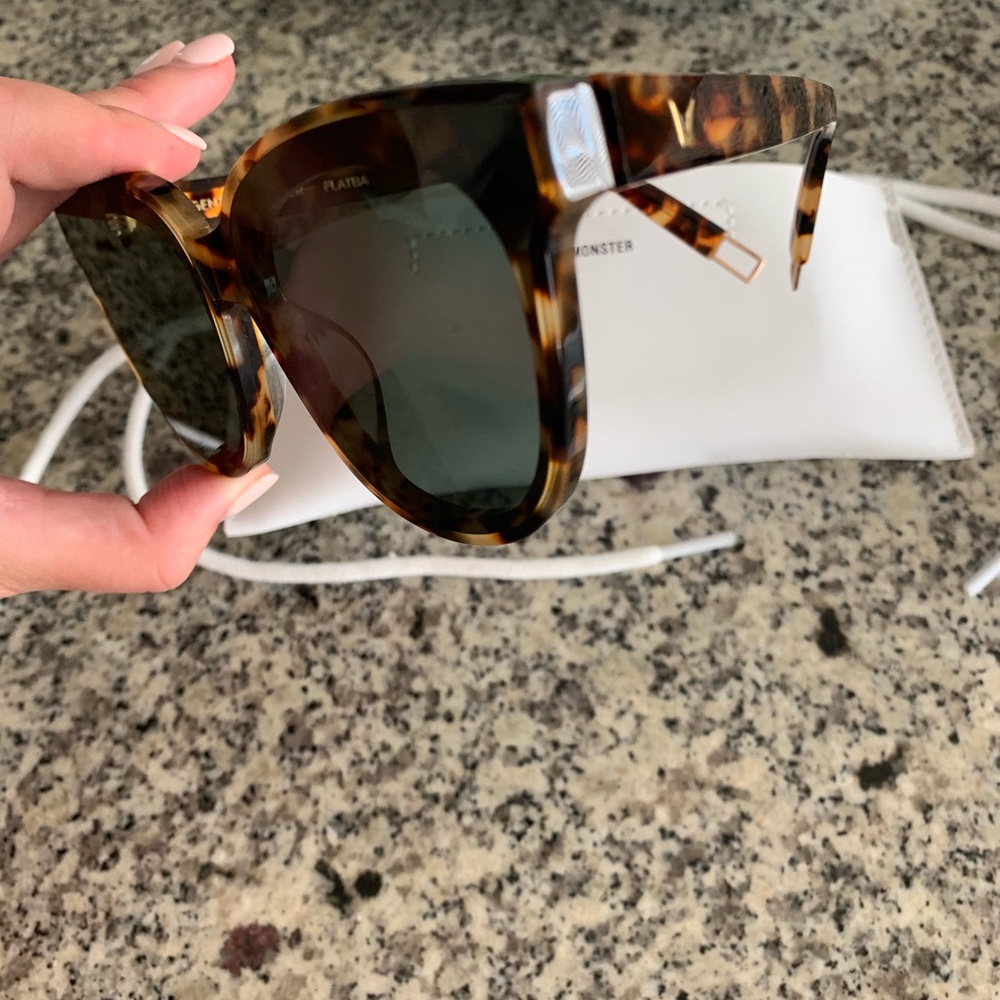 Gentle Monster In Scarlet sunglasses TORTOISE